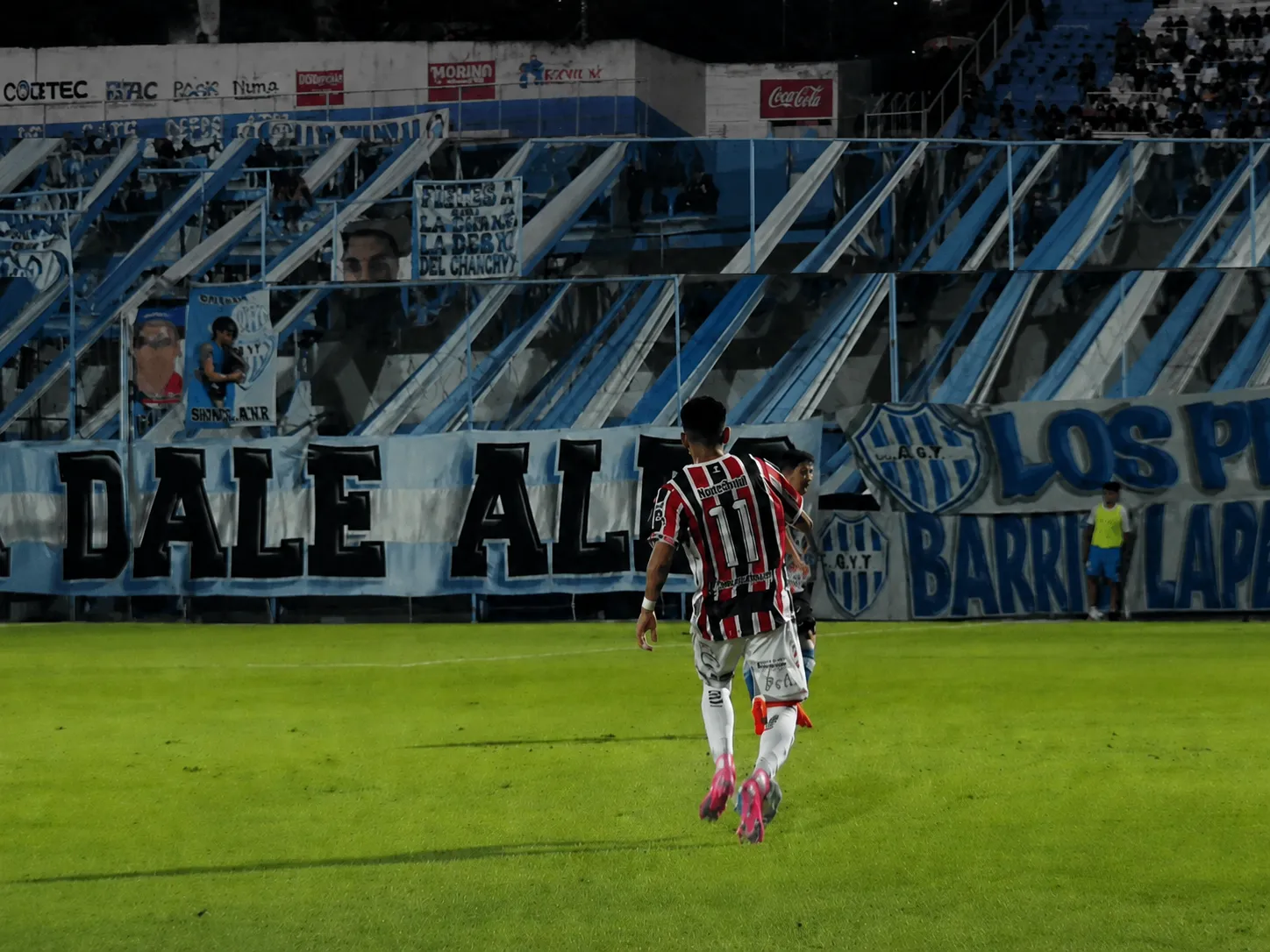 Gimnasia y Tiro golpeó sobre el final y venció a Chacarita en Salta